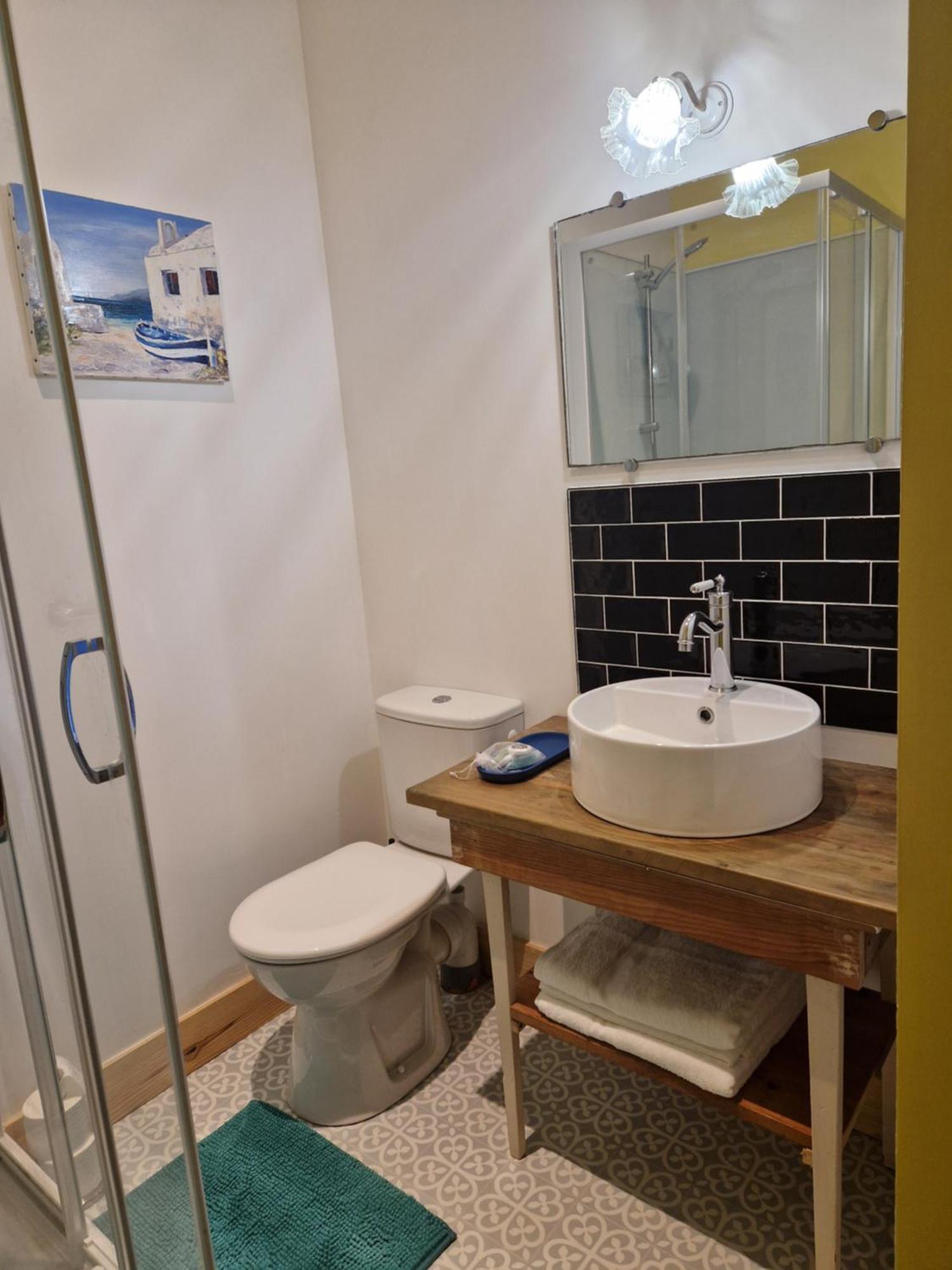 Le Jardin Aux Camelias Apartment ลารอช-ซูร์-ยง ภายนอก รูปภาพ